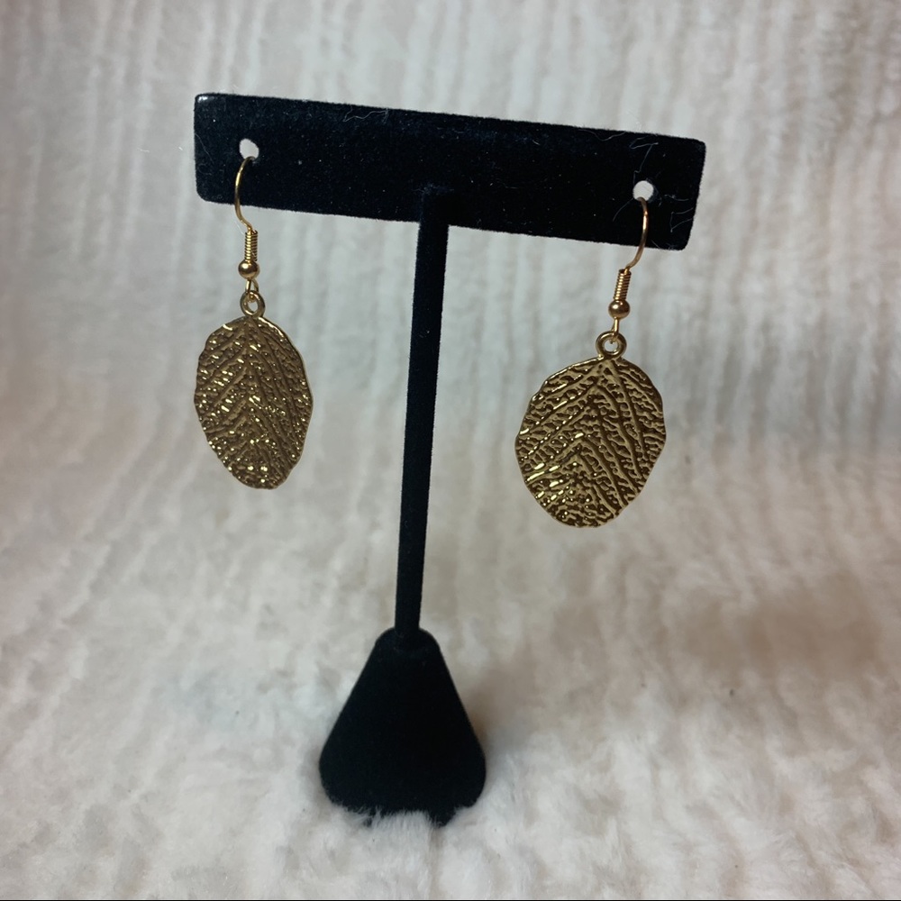 Textured Dangle Leaf Earrings